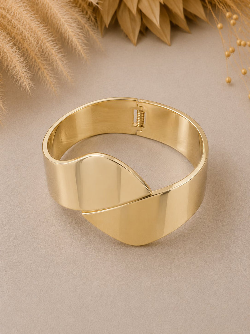 Brazalete ancho dorado