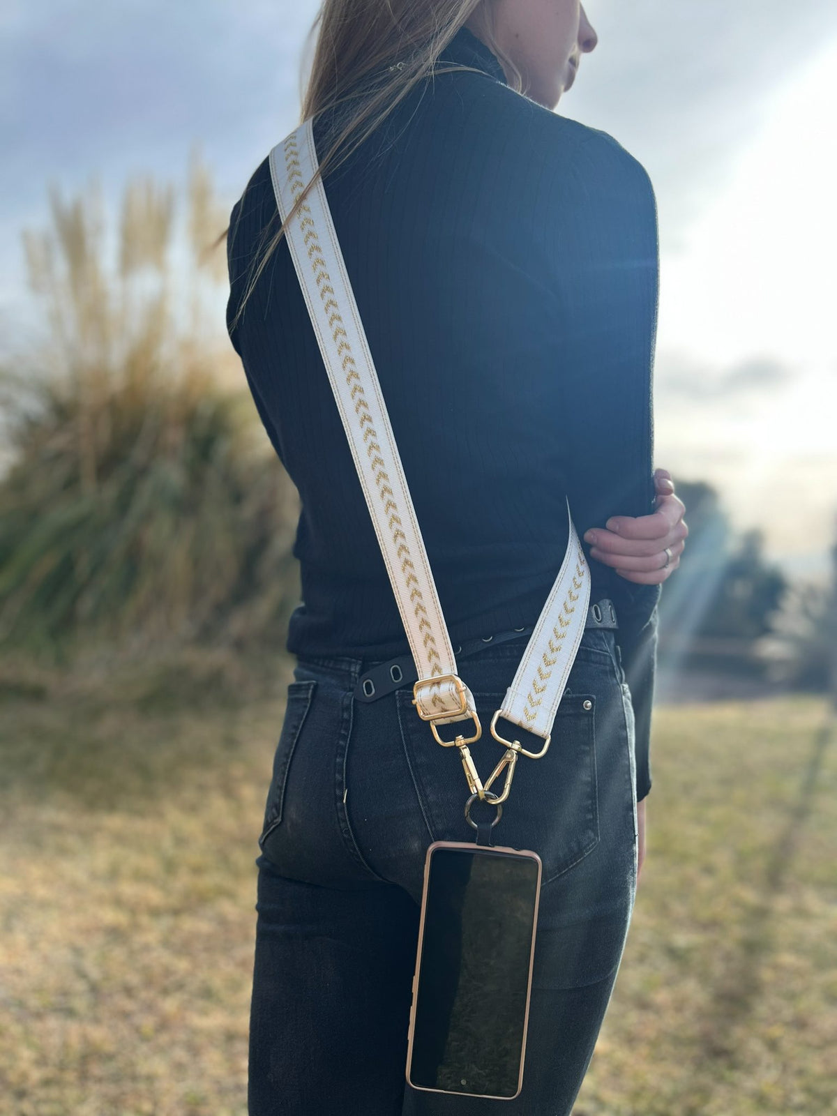 Strap ajustable diseño espiga para celular y cartera