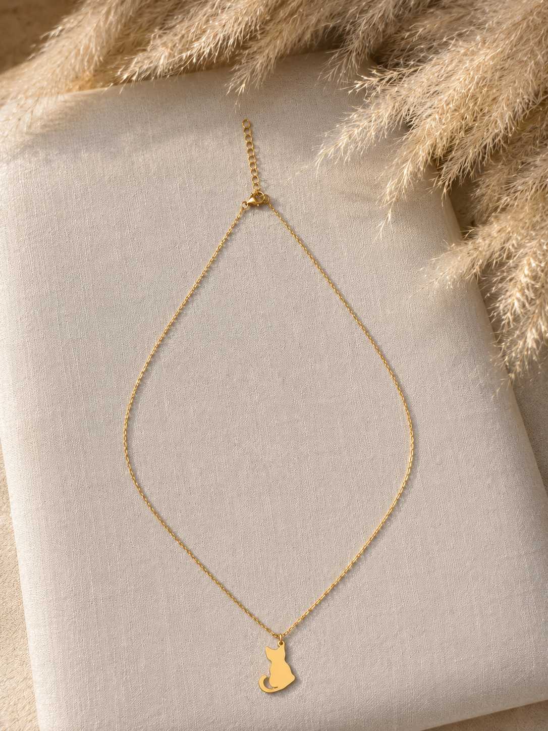 Collar de gatito