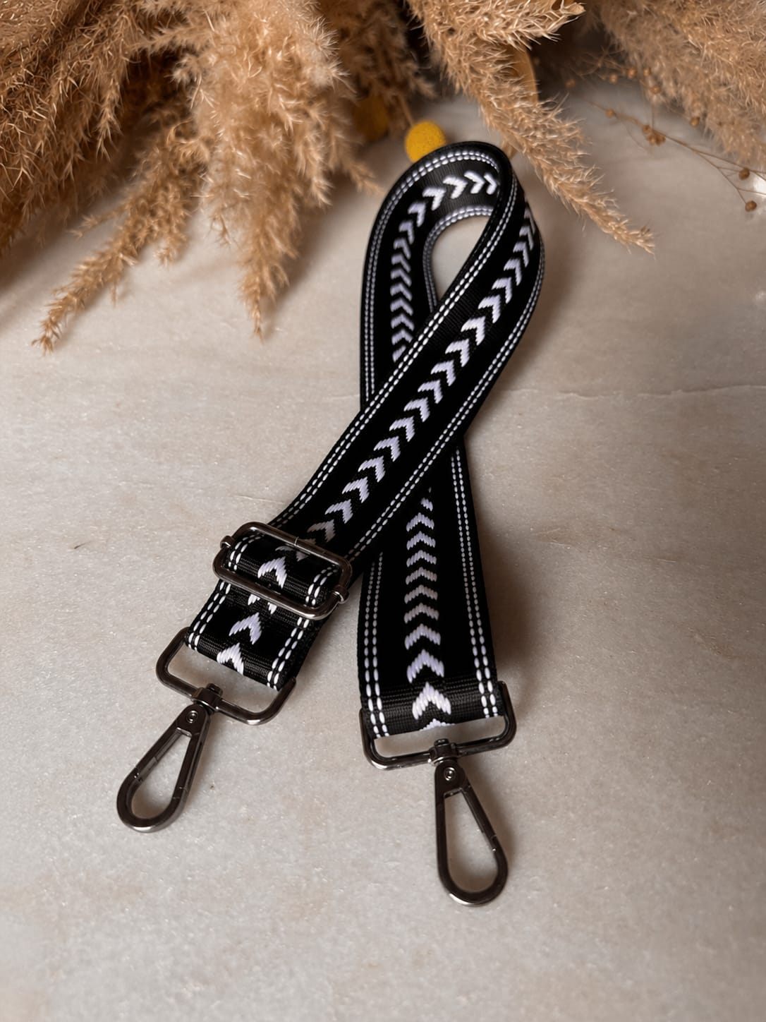 Strap ajustable diseño espiga para celular y cartera